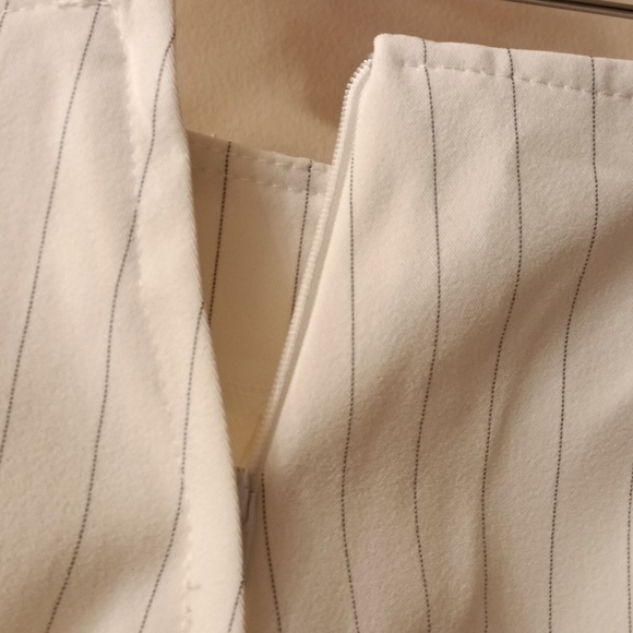 Breakin'loose Three piece suit white with gray stripes size 5/6 - Picture 3 of 15